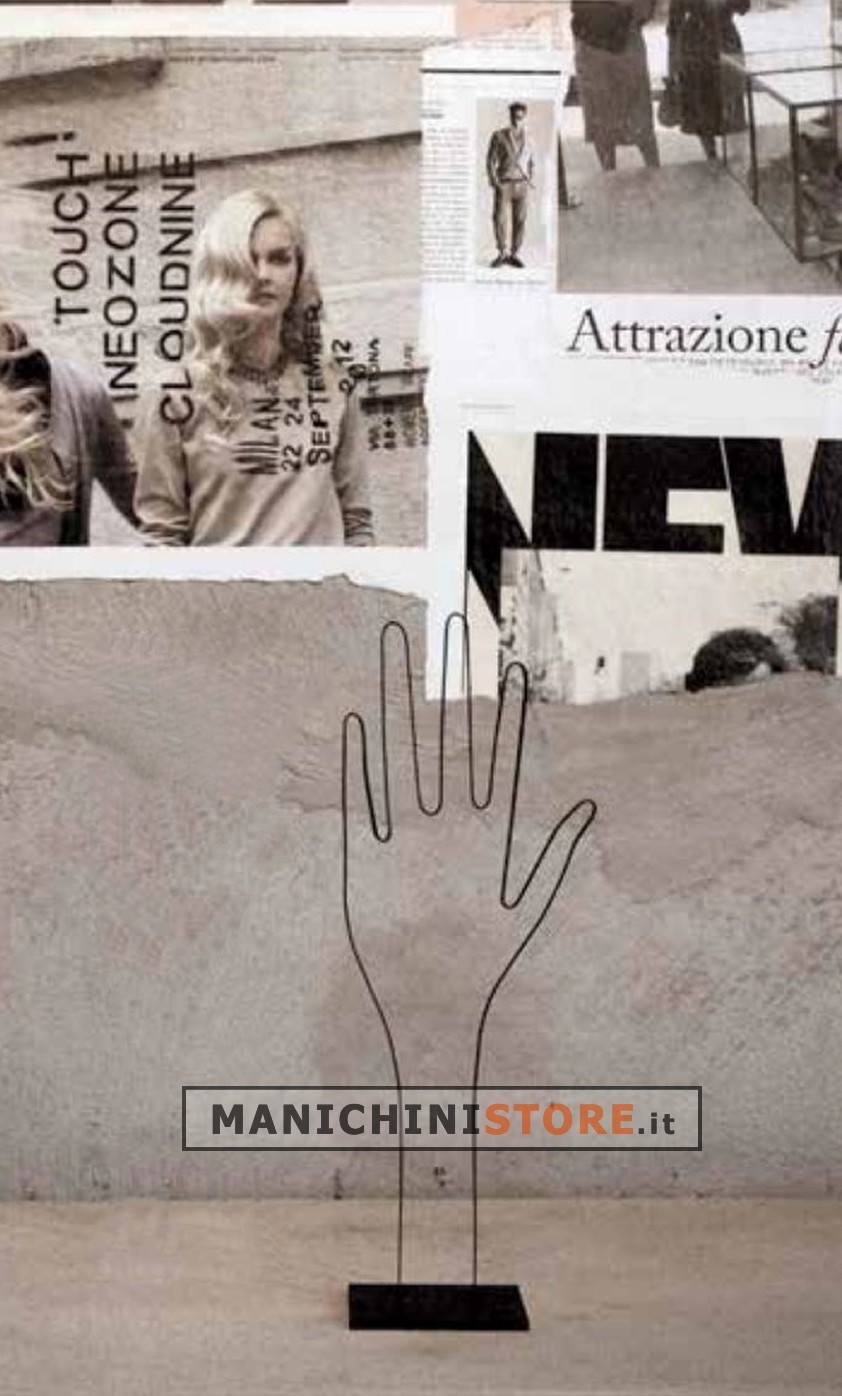 Mano donna in metallo - Ruggine