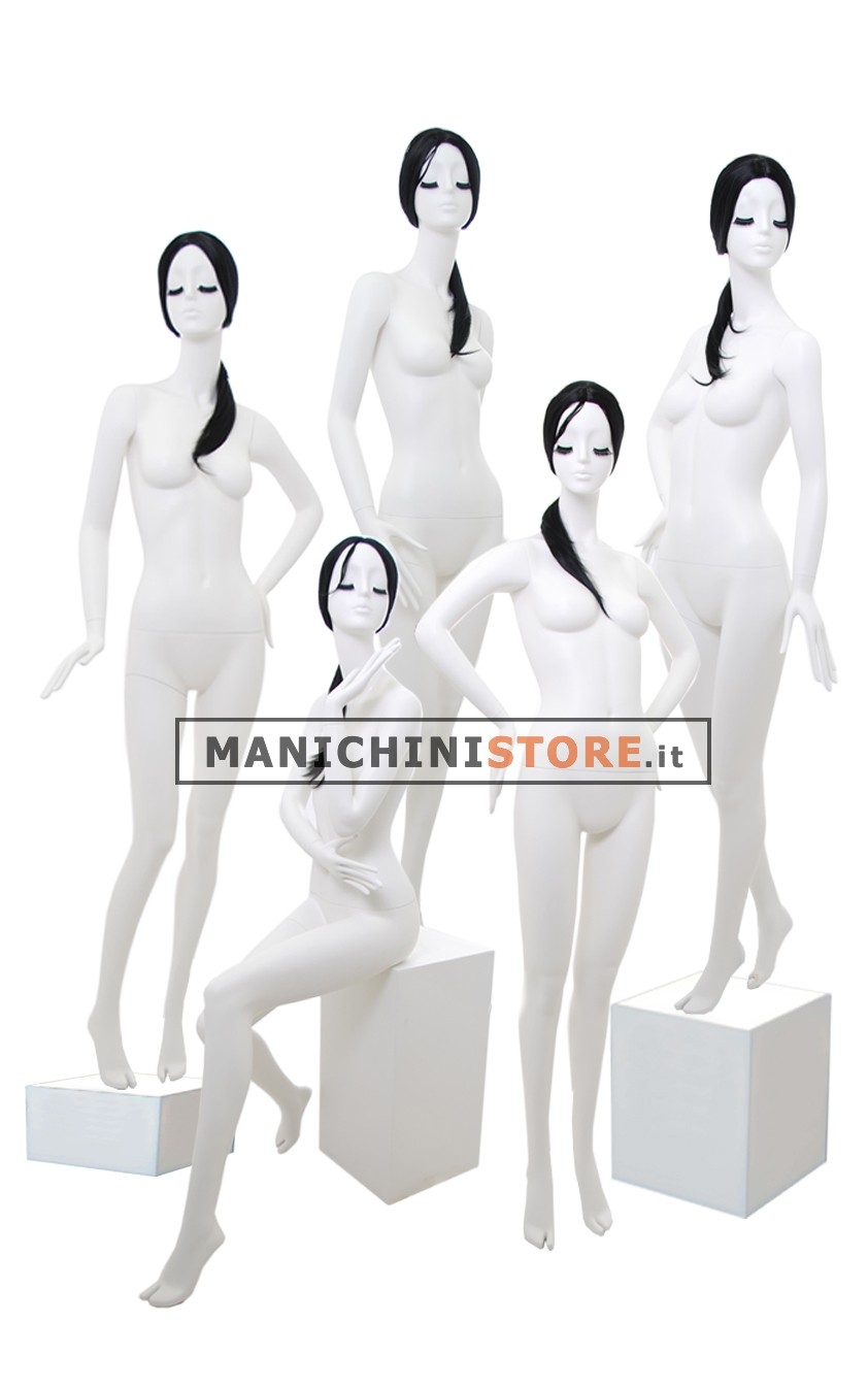 Famiglia manichini donna con make up e parrucca - BB